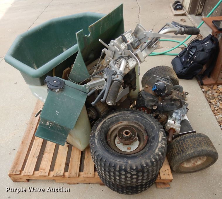 image for item GG9105 (2) Permagreen spreaders