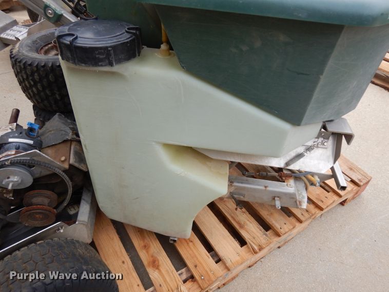 image for item GG9105 (2) Permagreen spreaders