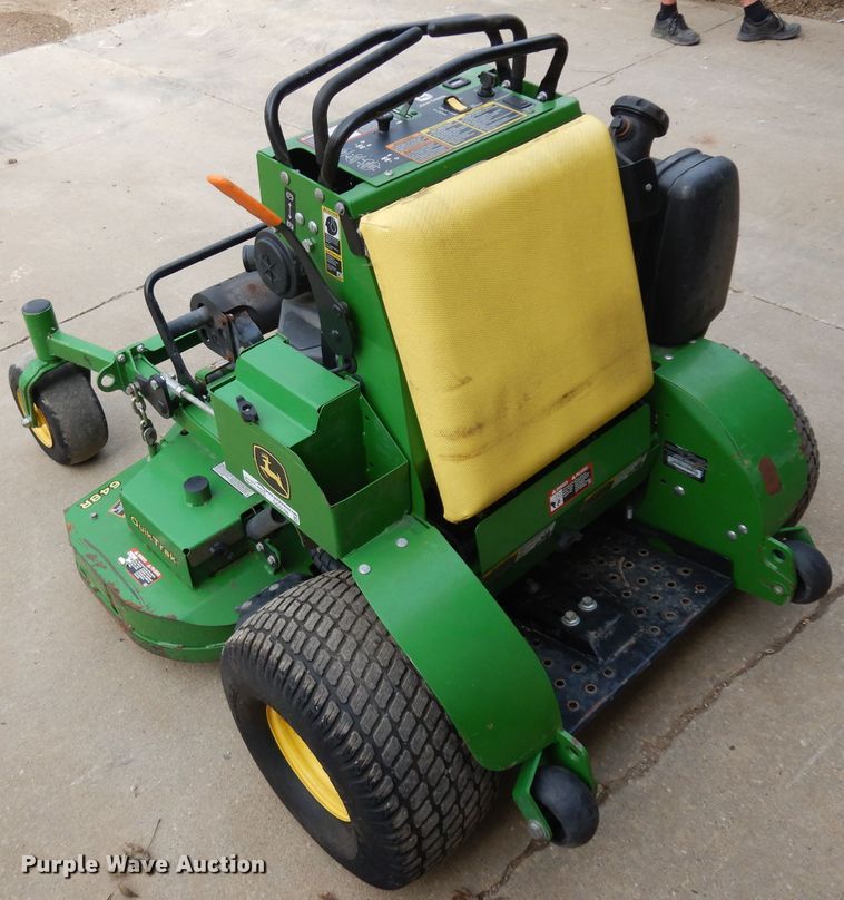 image for item GG9108 2017 John Deere 648R QT ZTR lawn mower