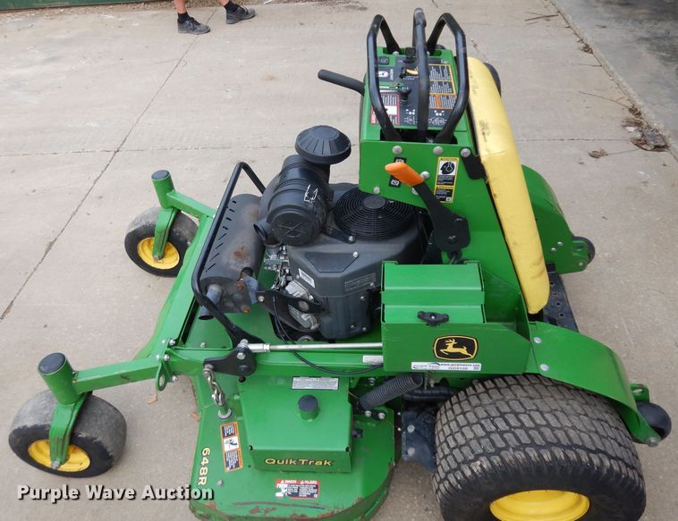 image for item GG9108 2017 John Deere 648R QT ZTR lawn mower