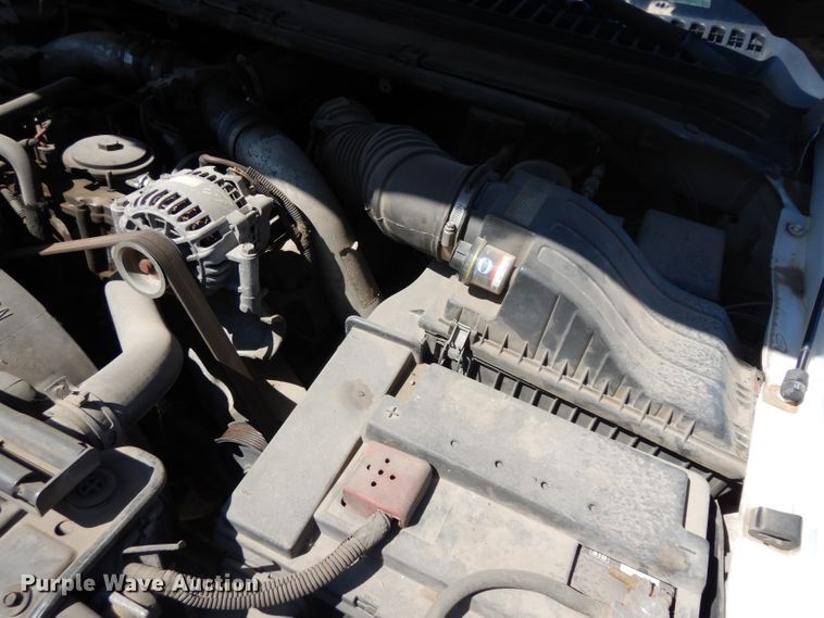 image for item GG9126 1999 Ford F450 Super Duty flatbed truck