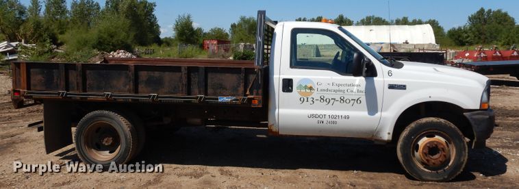 image for item GG9127 2003 Ford F450 Super Duty flatbed truck