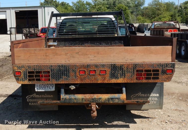 image for item GG9127 2003 Ford F450 Super Duty flatbed truck