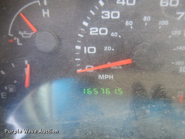 image for item GG9127 2003 Ford F450 Super Duty flatbed truck