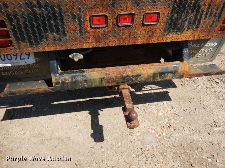 image for item GG9127 2003 Ford F450 Super Duty flatbed truck