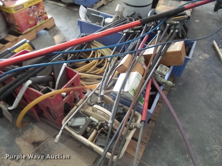 image for item GJ9791 Pressure washer wands and accessories