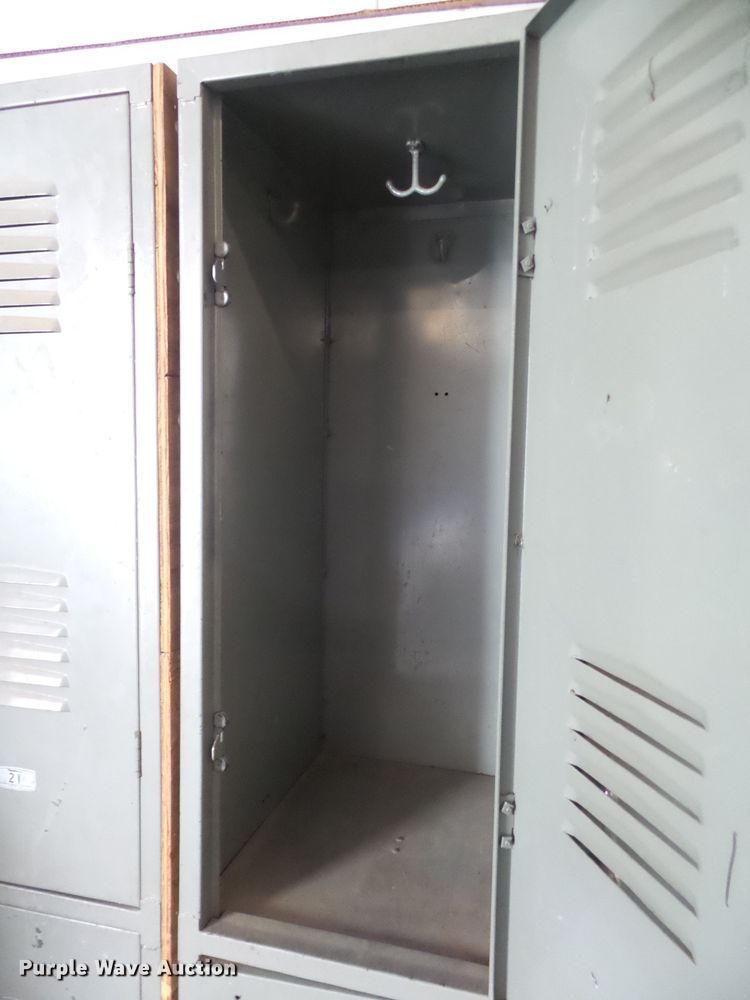 image for item GJ9799 Shelving and lockers