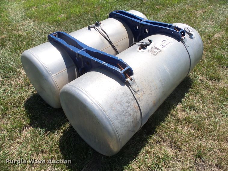 image for item J5394 (2) Peterbilt fuel tanks