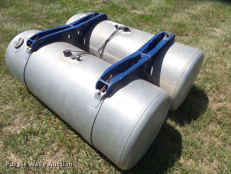 image for item J5394 (2) Peterbilt fuel tanks