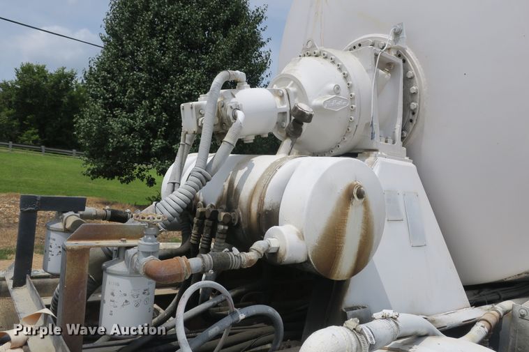 image for item DB10218 1987 Mack RS685LS Value Liner ready mix truck