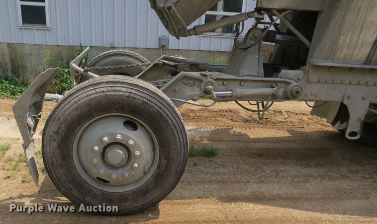 image for item DB10218 1987 Mack RS685LS Value Liner ready mix truck