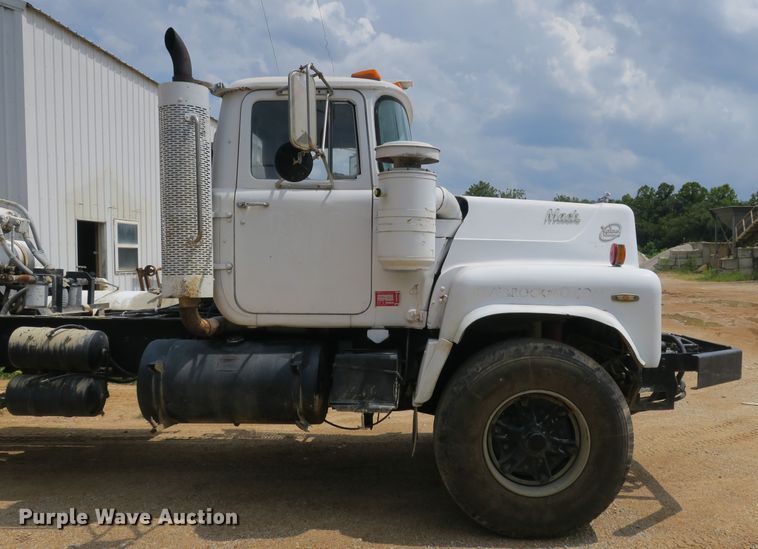 image for item DB10218 1987 Mack RS685LS Value Liner ready mix truck