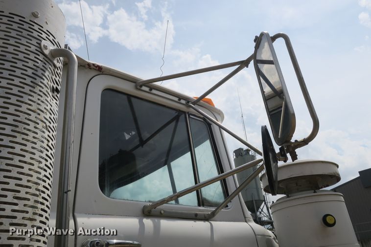 image for item DB10218 1987 Mack RS685LS Value Liner ready mix truck