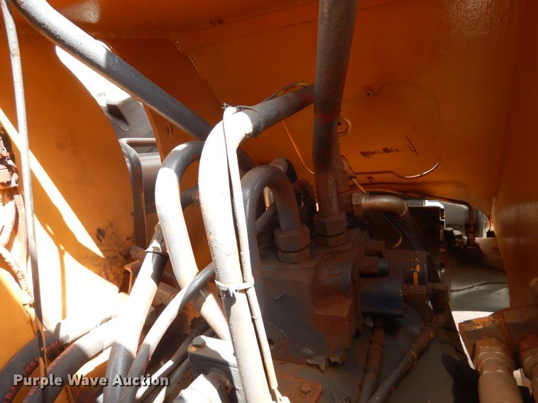 image for item DD3018 2014 Case 821F wheel loader