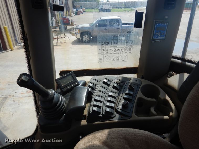 image for item DD3018 2014 Case 821F wheel loader