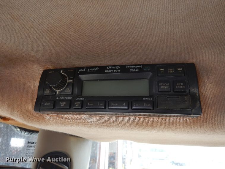 image for item DD3018 2014 Case 821F wheel loader