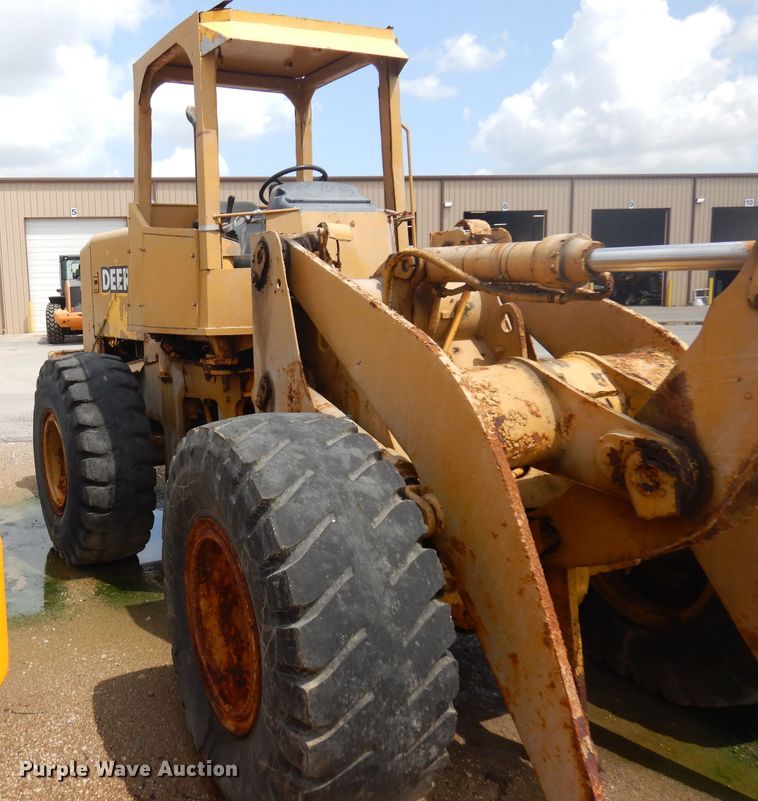 image for item DD3019 1998 John Deere 544H wheel loader