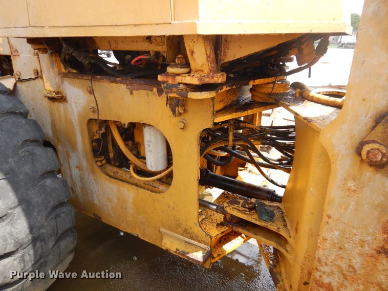 image for item DD3019 1998 John Deere 544H wheel loader