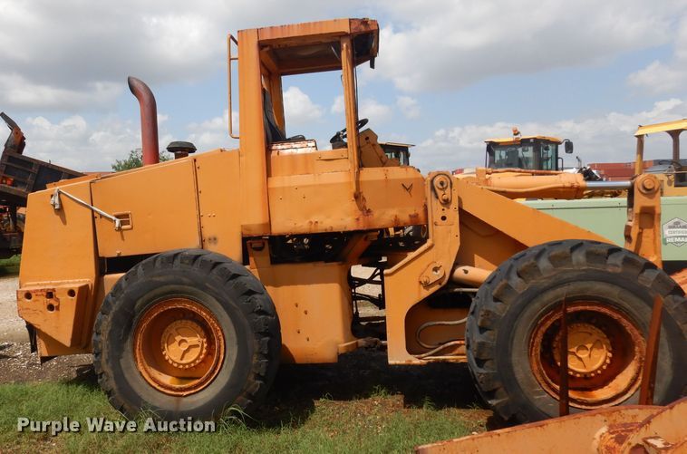 image for item DD3020 1990 Case 721 wheel loader
