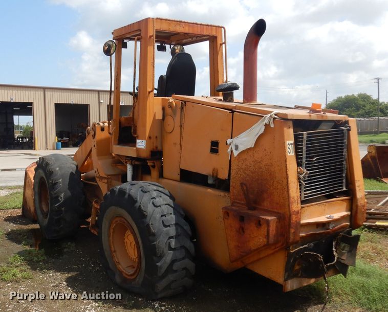 image for item DD3020 1990 Case 721 wheel loader