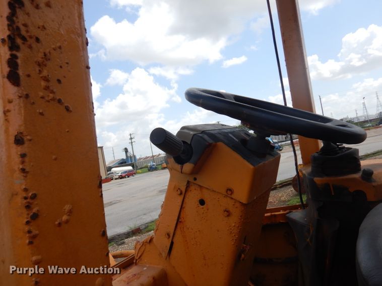 image for item DD3020 1990 Case 721 wheel loader