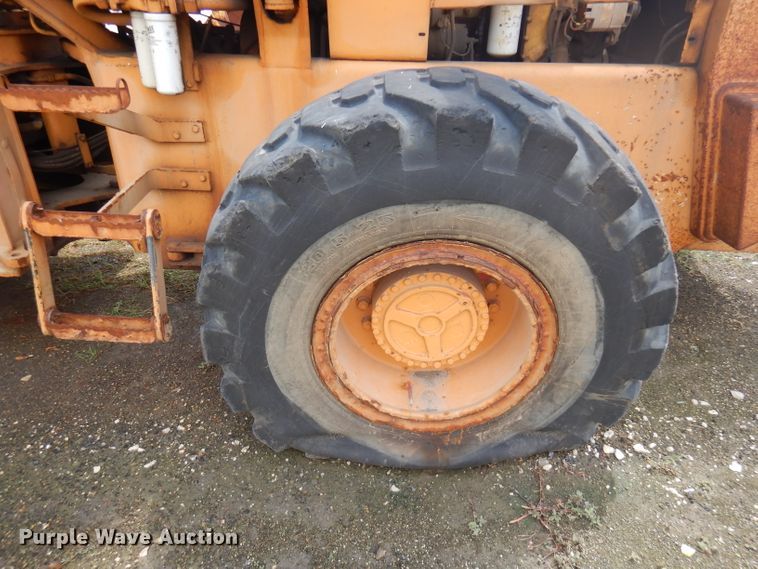 image for item DD3020 1990 Case 721 wheel loader
