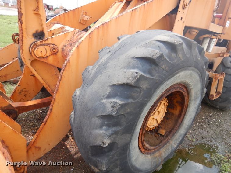 image for item DD3020 1990 Case 721 wheel loader