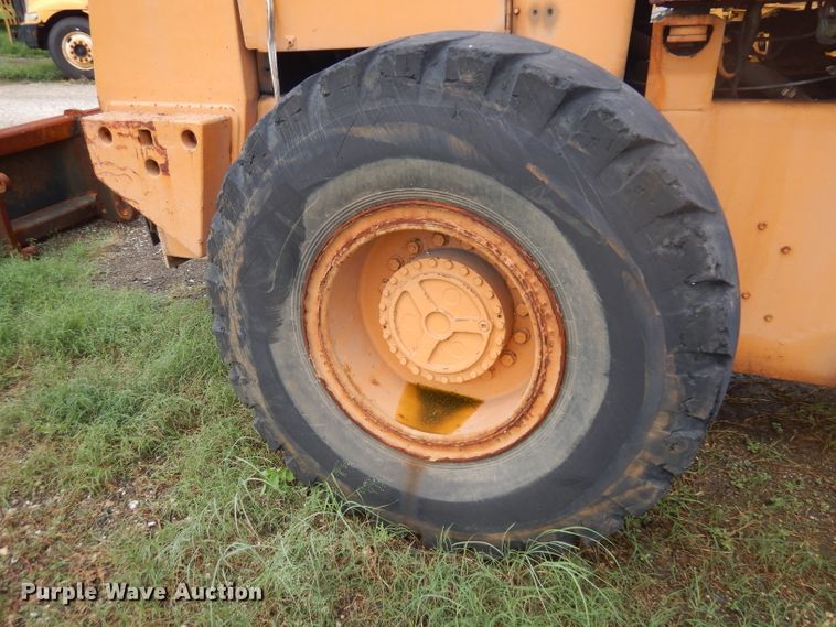 image for item DD3020 1990 Case 721 wheel loader