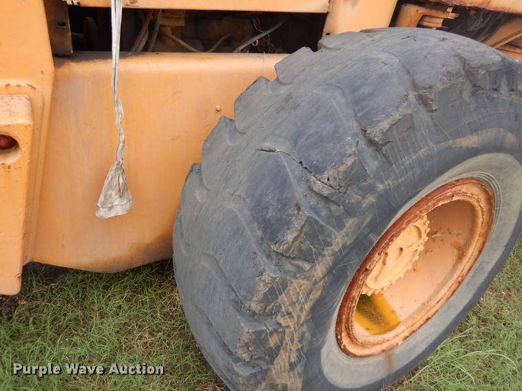 image for item DD3020 1990 Case 721 wheel loader