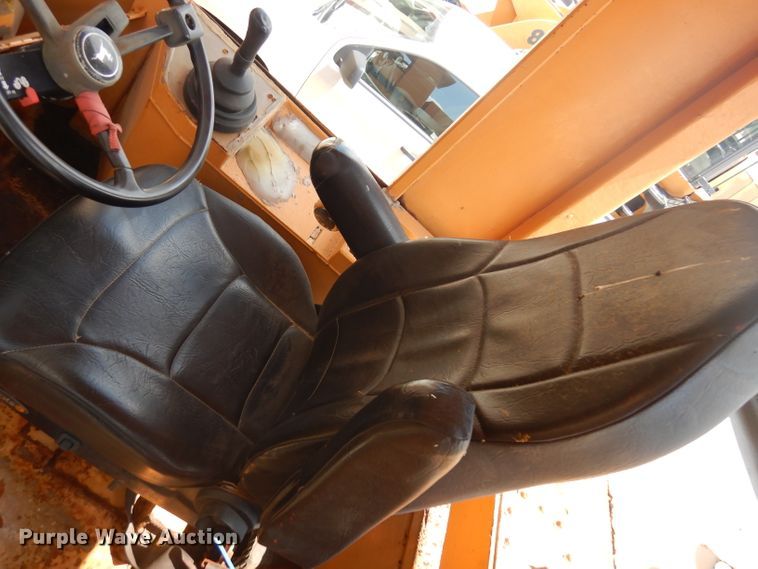 image for item DD3021 1996 John Deere 544G wheel loader