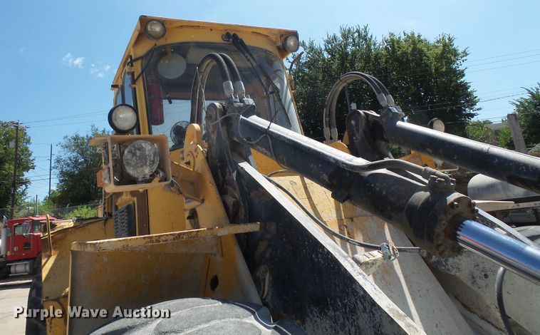 image for item DD6234 1992 Volvo Michigan L120 wheel loader