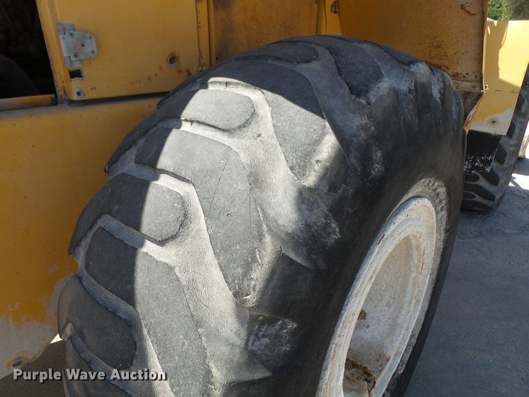 image for item DD6234 1992 Volvo Michigan L120 wheel loader