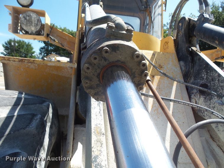 image for item DD6234 1992 Volvo Michigan L120 wheel loader