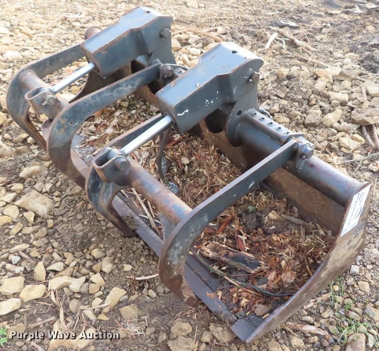 image for item DD6397 Bobcat 72"W grapple bucket