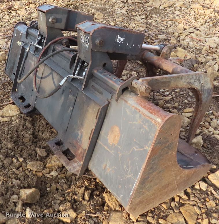 image for item DD6397 Bobcat 72"W grapple bucket