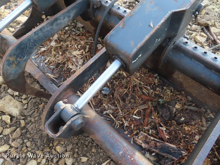 image for item DD6397 Bobcat 72"W grapple bucket