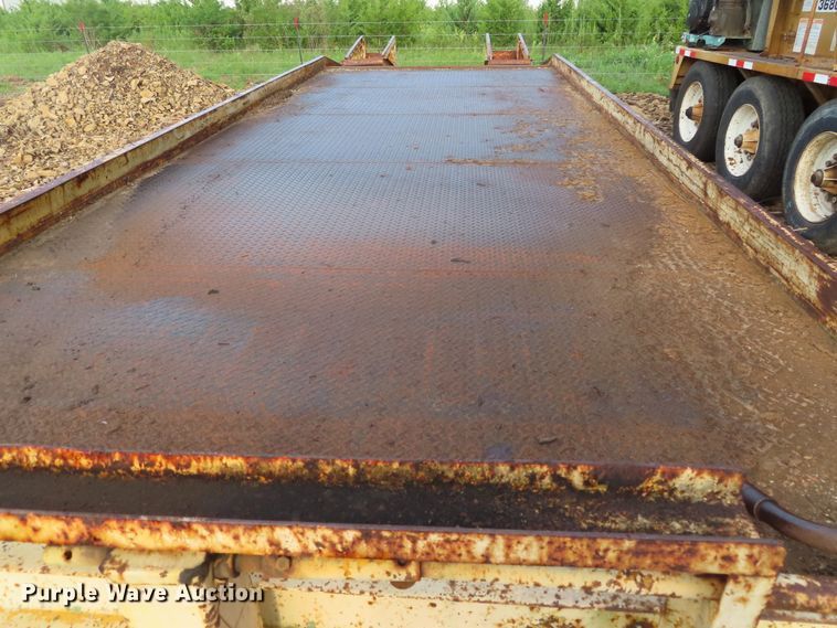 image for item DD6398 1986 CZ CZ20KT equipment trailer