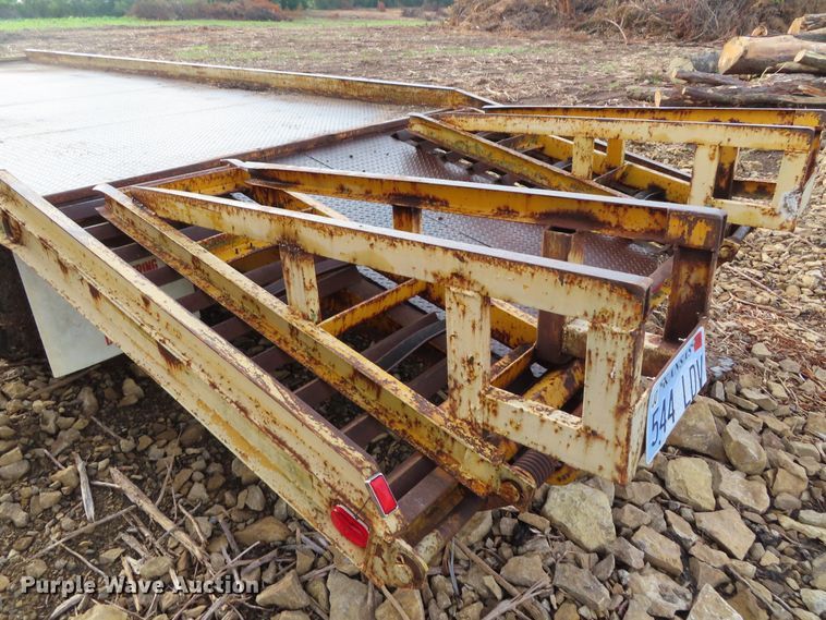 image for item DD6398 1986 CZ CZ20KT equipment trailer