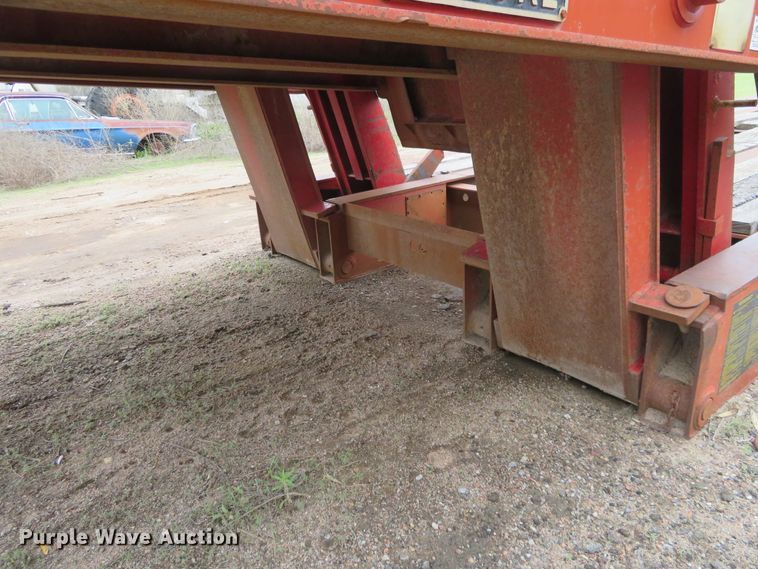 image for item DD7049 1995 Etnyre low boy equipment trailer