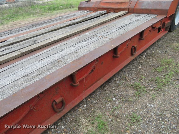 image for item DD7049 1995 Etnyre low boy equipment trailer