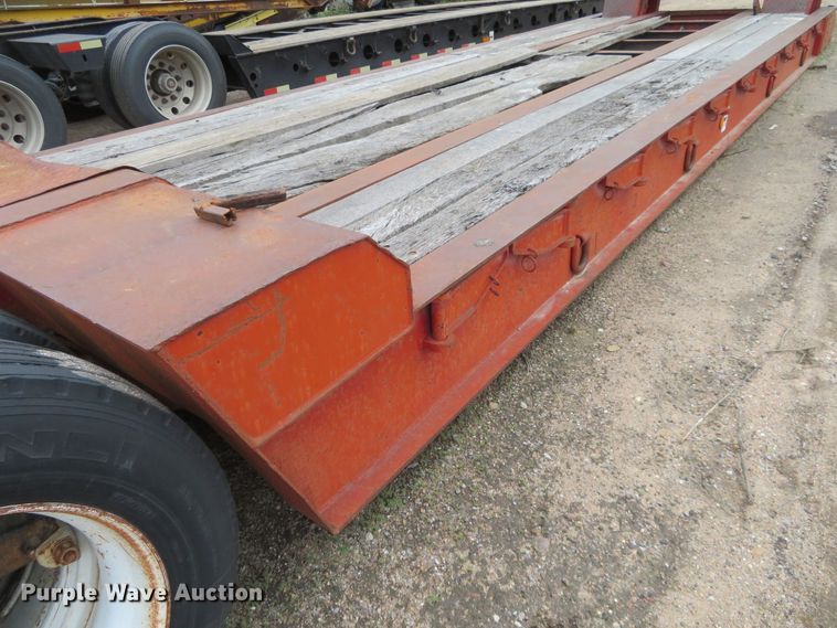 image for item DD7049 1995 Etnyre low boy equipment trailer
