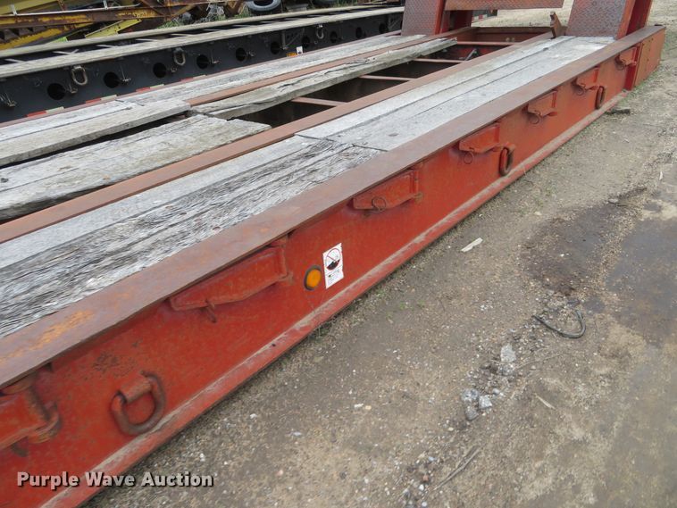 image for item DD7049 1995 Etnyre low boy equipment trailer