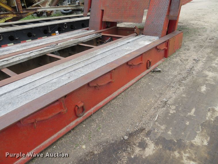image for item DD7049 1995 Etnyre low boy equipment trailer