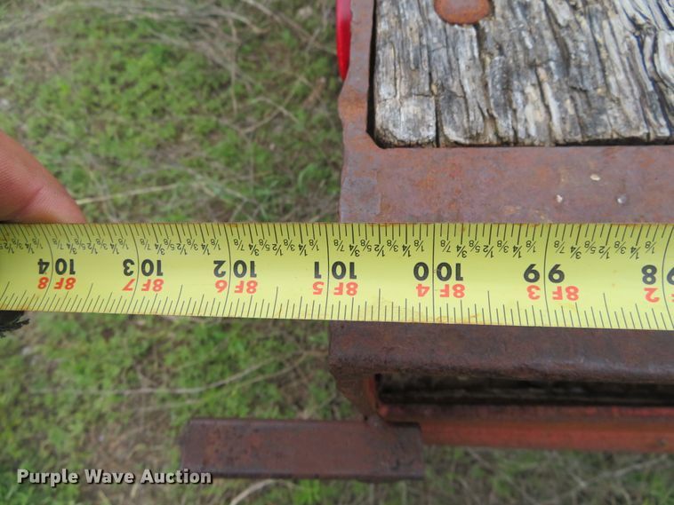 image for item DD7049 1995 Etnyre low boy equipment trailer