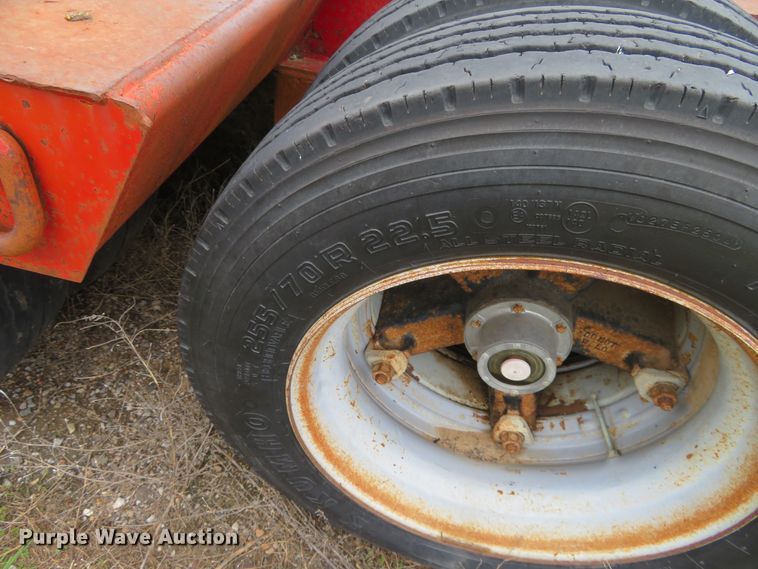 image for item DD7049 1995 Etnyre low boy equipment trailer
