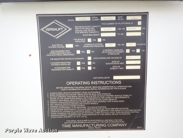 image for item DE0943 2012 International 7300 bucket truck