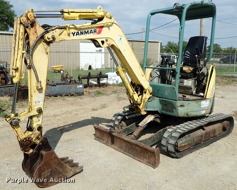 image for item DE0947 2007 Yanmar VIO27-3 excavator