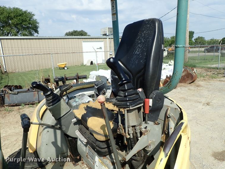 image for item DE0947 2007 Yanmar VIO27-3 excavator