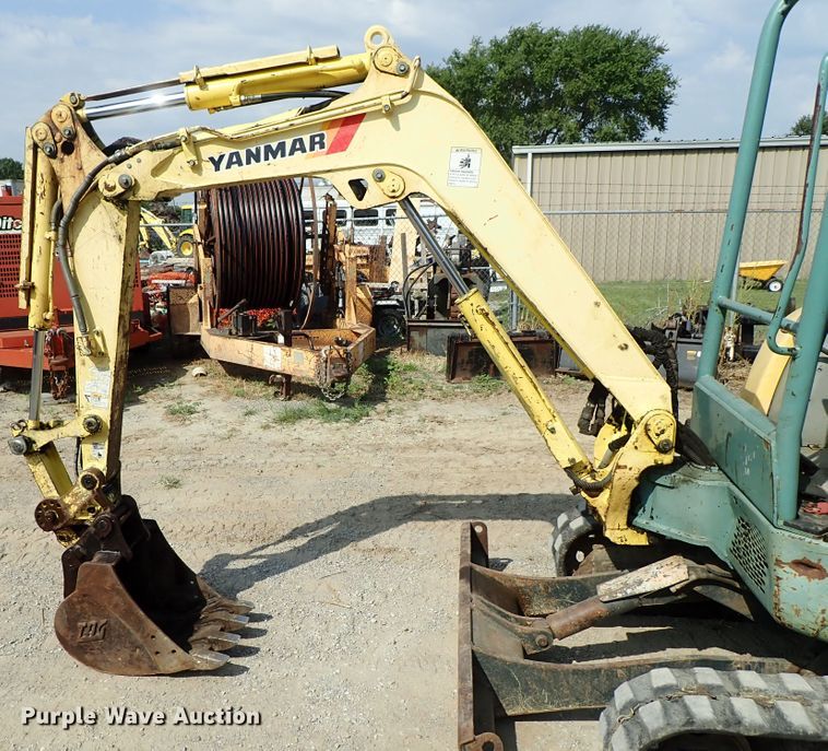 image for item DE0947 2007 Yanmar VIO27-3 excavator