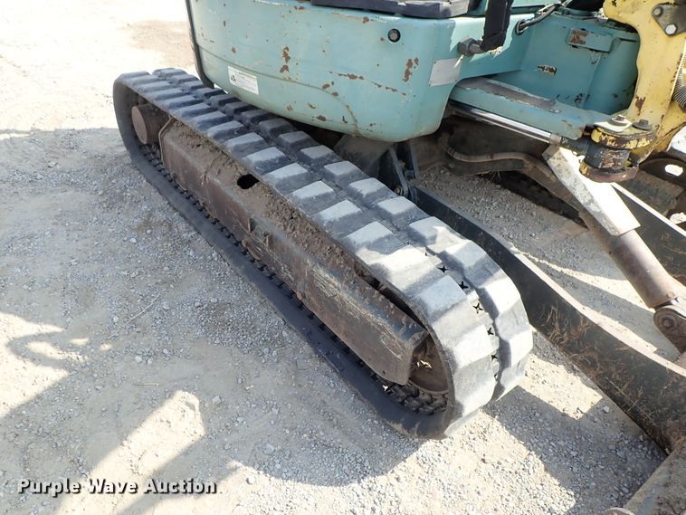 image for item DE0947 2007 Yanmar VIO27-3 excavator